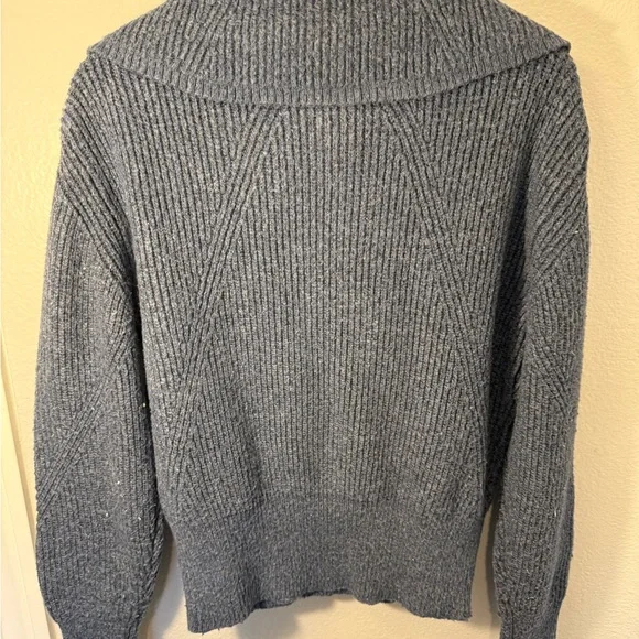 White House Black Market Men's Blue Ribbed Zip-Up Sweater - Picture 3 of 5